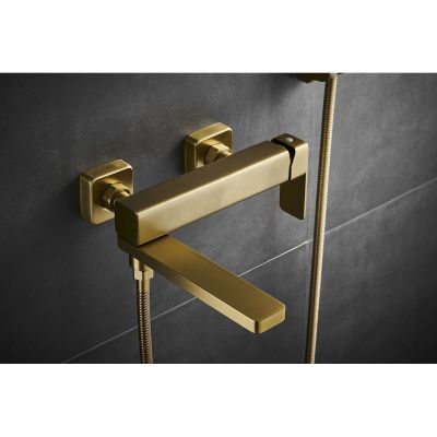 Смеситель для ванны Fmark FS8724-22C золотой