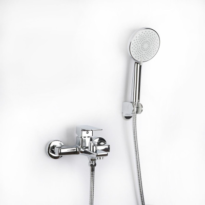 Смеситель для ванны OLIVE’S Navarra 25201NR с коротким изливом (8)