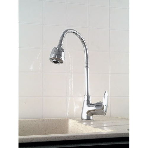 Смеситель для кухни Potato P5812 с гибким изливом