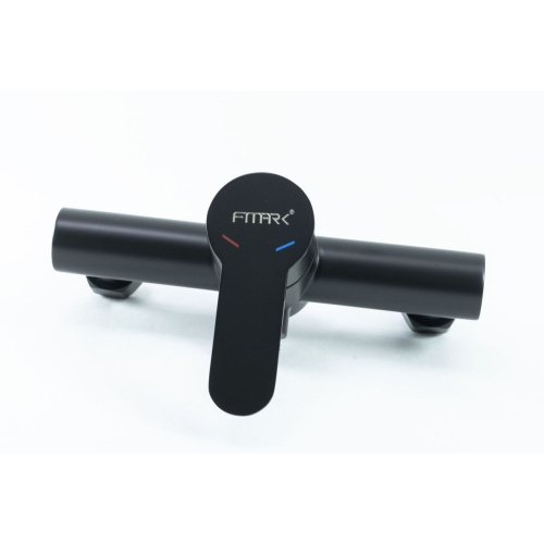 Смеситель для ванны Fmark FS8203H черный