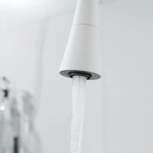 Смеситель для кухни Shevanik S543C-1 гибкий излив, белый