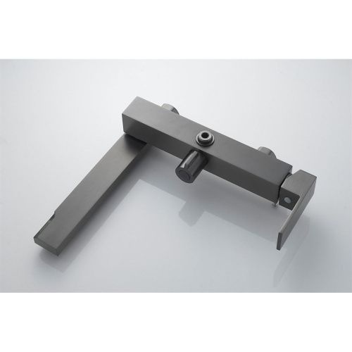 Душевая стойка Knotlor Stable KN-23/GM с изливом, вороненая сталь