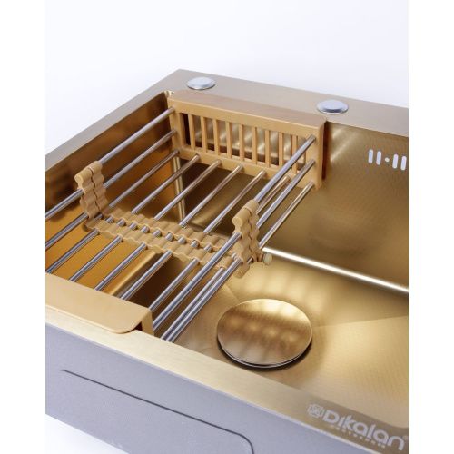Мойка для кухни врезная Dikalan KN505012 золотая из нержавеющей стали, 50*50 см с сифоном, каландером, дозатором