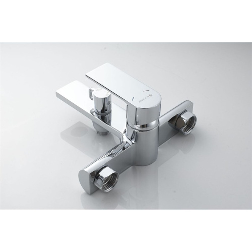 Смеситель для ванны Knotlor ERGOFIT KN-32 коротким изливом, хром