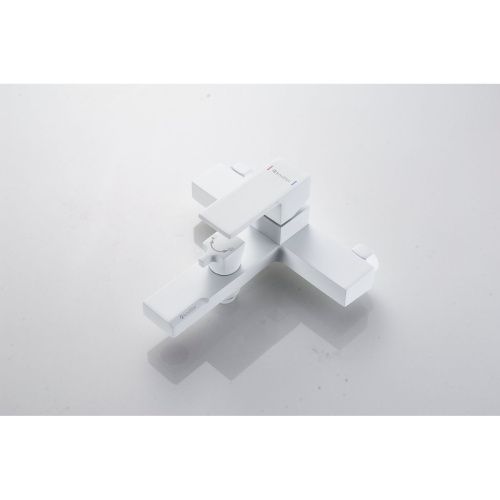 Смеситель для ванны Knotlor Stable KN-22/WY с коротким изливом, белый матовый