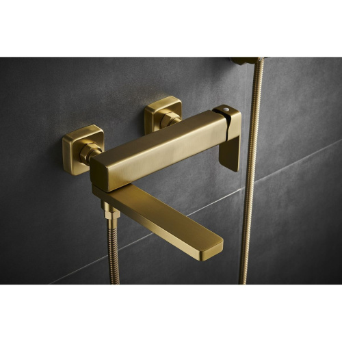 Смеситель для ванны Fmark FS8724-22C золотой