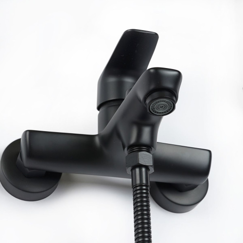 Смеситель для ванны OLIVE’S Tieso 26201TSB, черный, с коротким изливом (8)